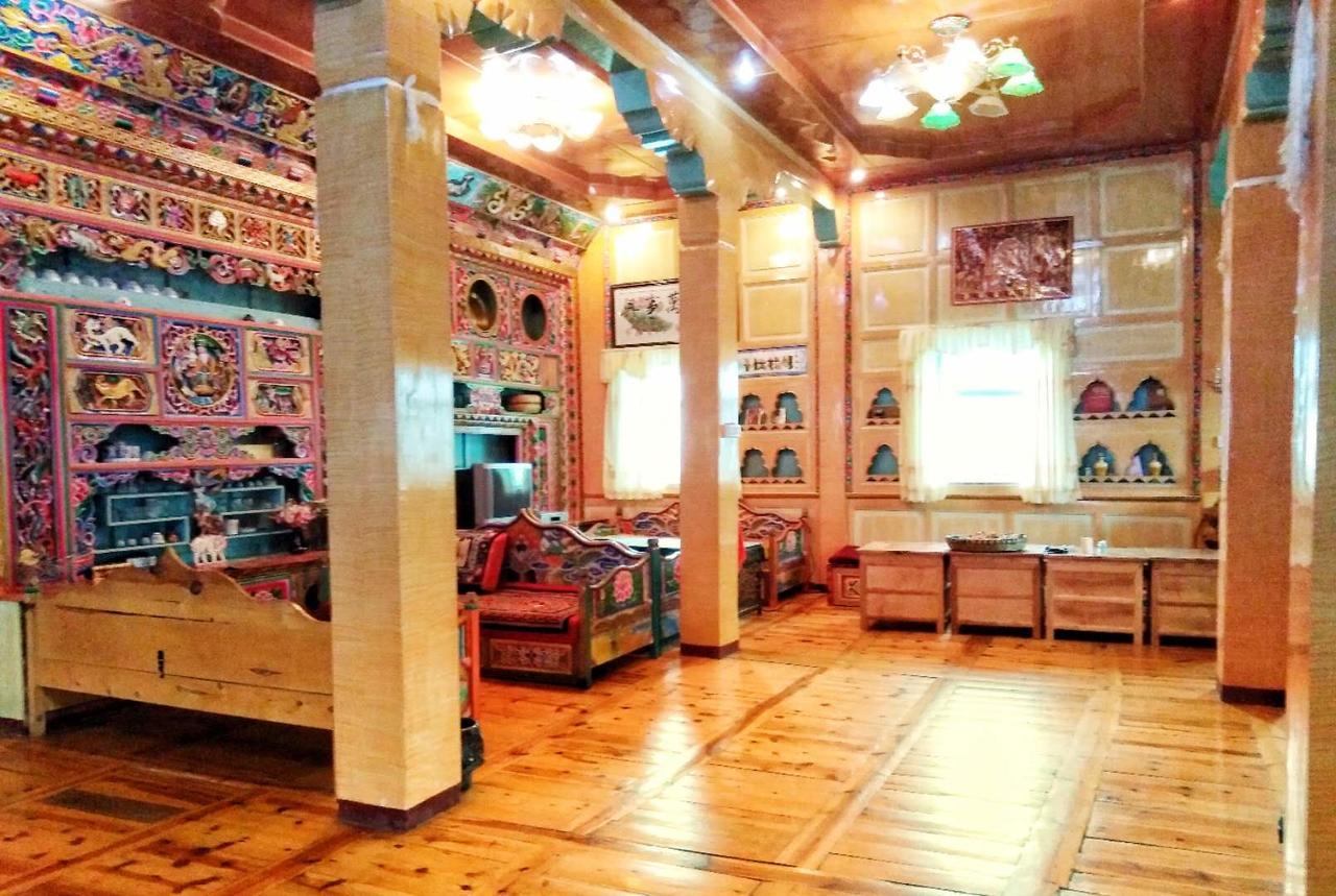 Zishuo Zihua Guest House Daocheng Exterior photo